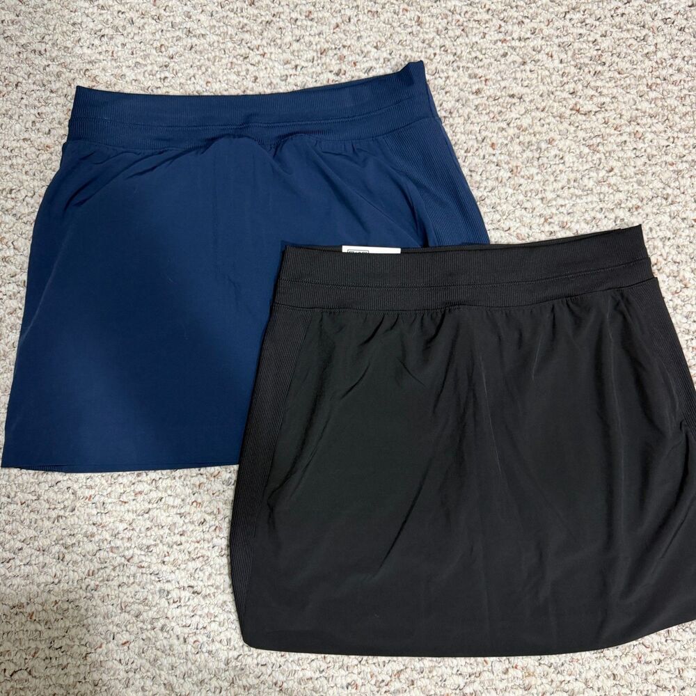 NWT Bundle of 2 Stretch Skorts Medium Black & Navy Pockets - Picture 2 of 4